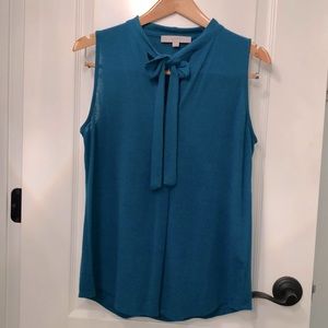 LOFT tie neck sleeveless blouse